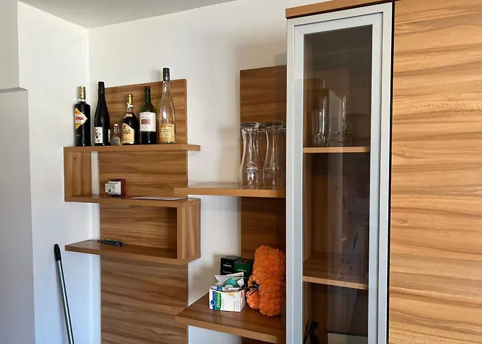 2 Zimmer Mit Bad Und Wc Teilen Lejlighed *